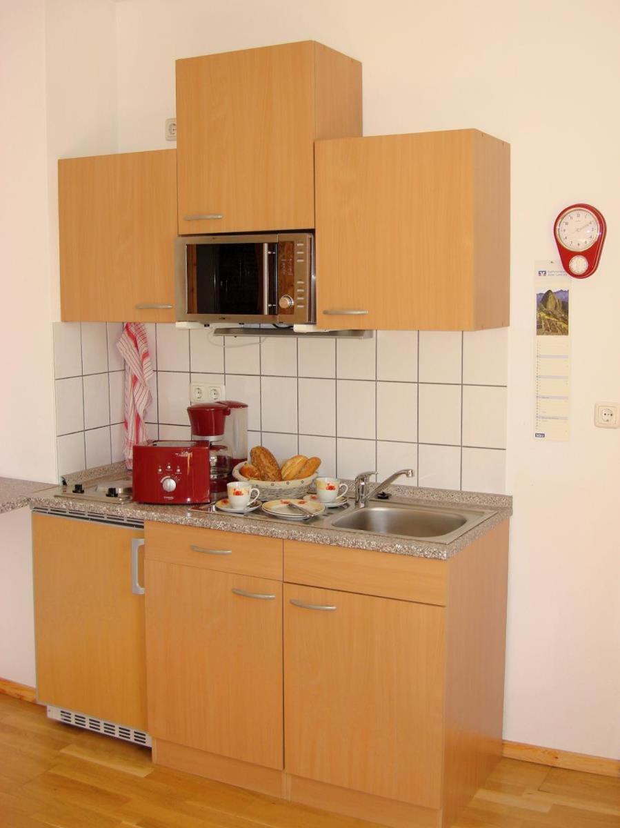 Mosel Ferienhaus Kleine Merle 摩泽尔河畔的泽尔 外观 照片
