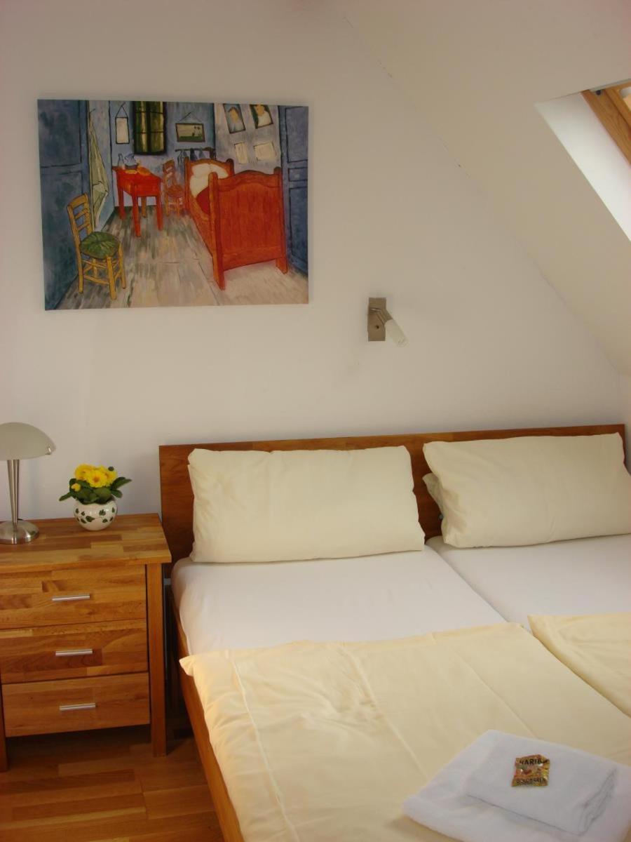 Mosel Ferienhaus Kleine Merle 摩泽尔河畔的泽尔 外观 照片